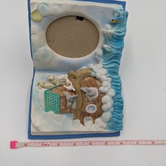 Russ The Story of Noah's Arc Book Picture Frame Animals - Picture 5 of 6